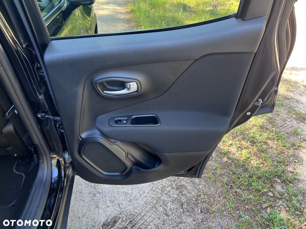 Jeep Renegade - 28