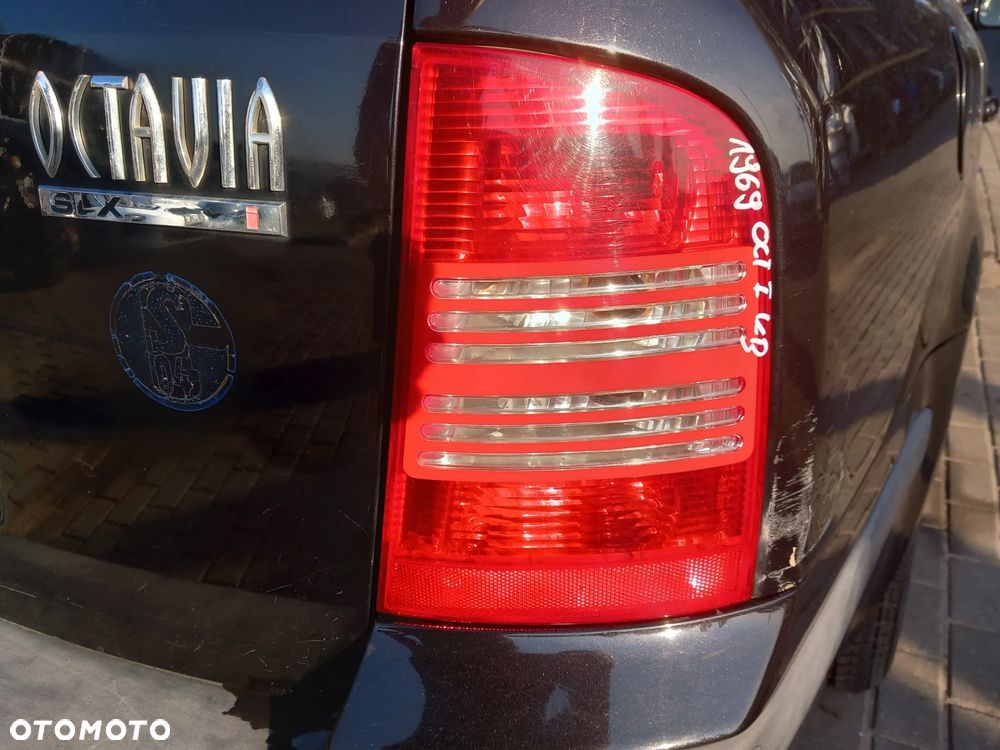 SKODA OCTAVIA I LAMPA PRAWA TYLNA PRAWY TYŁ W BŁOTNIK KOMBI