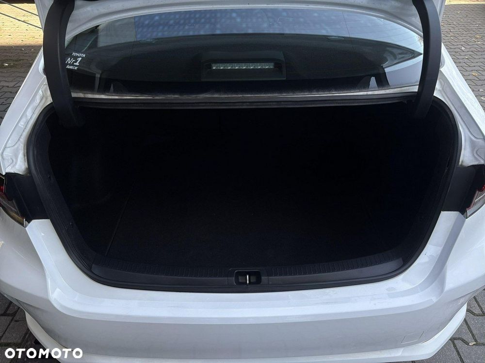 Toyota Corolla 1.8 Hybrid Comfort - 12