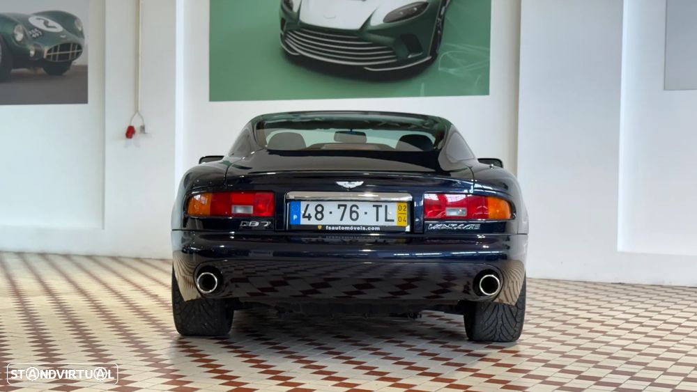 Aston Martin DB7 Vantage Coupé V12 - 4