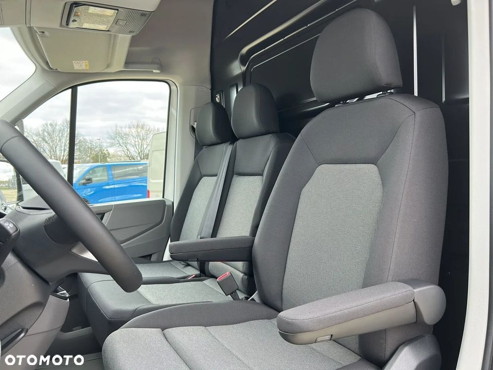 Volkswagen Crafter 35 Furgon L3H3, 2.0 TDI 177 KM, Wysoki dach, r. o. 3640mm - 22