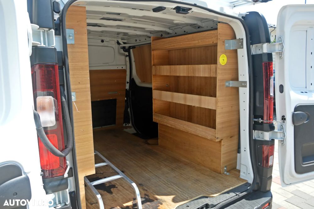 Renault Trafic - 26
