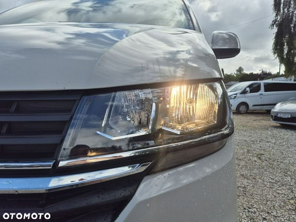 Volkswagen Transporter - 8