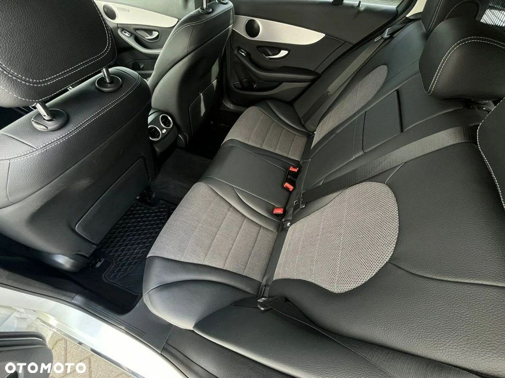 Mercedes-Benz Klasa C - 17