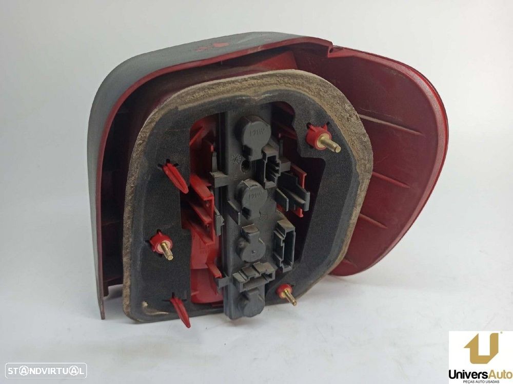 FAROLIM TRASEIRO ESQUERDO VOLKSWAGEN POLO BERLINA (6N2) CONCEPTLINE - 6