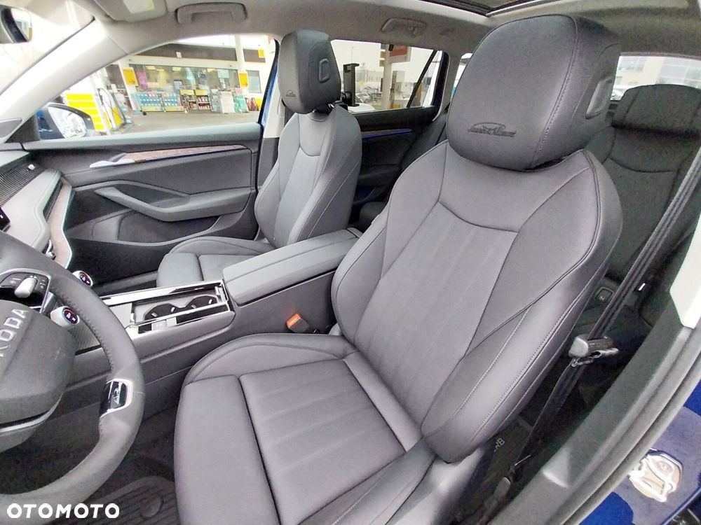 Skoda Superb 2.0 TDI SCR 4x4 L&K DSG - 8