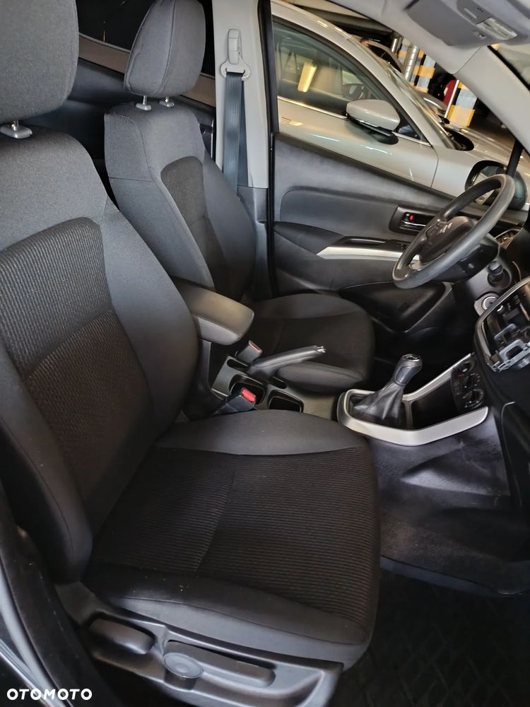 Suzuki SX4 S-Cross - 13