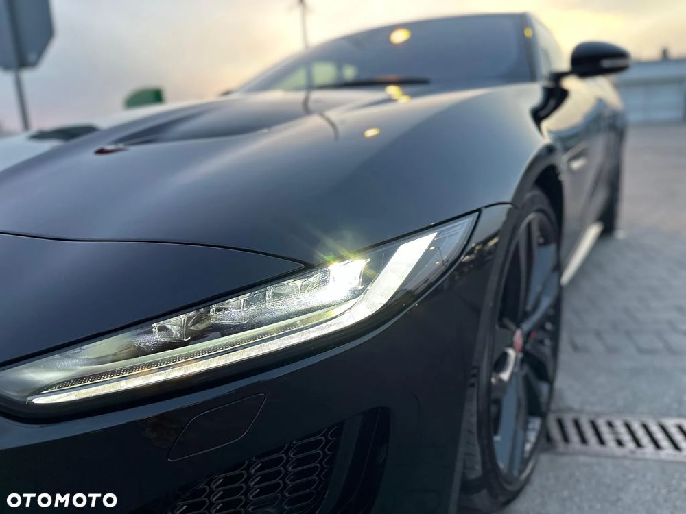 Jaguar F-Type 2.0 Turbo R-Dynamic Black - 17