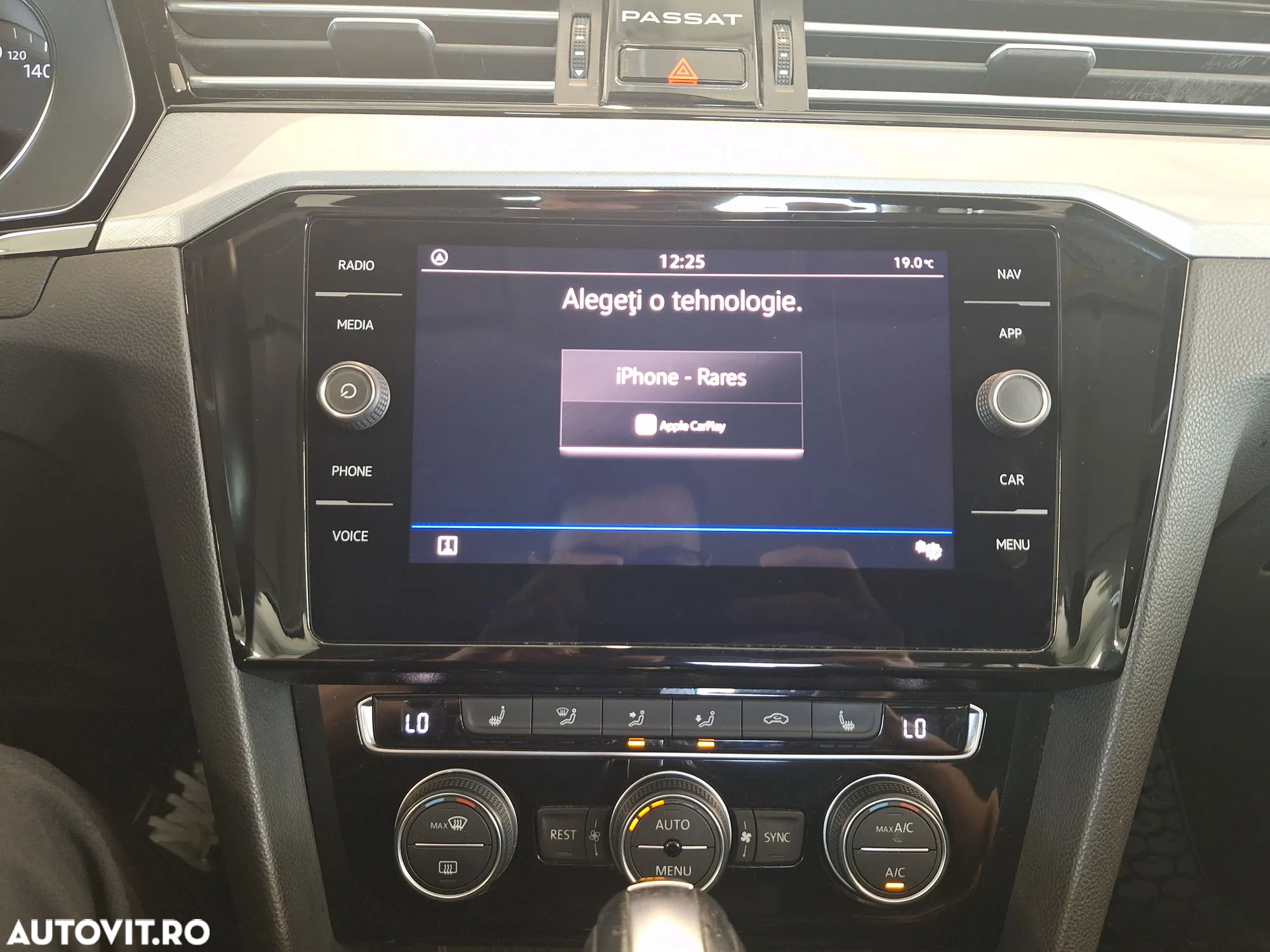 Volkswagen Passat - 15