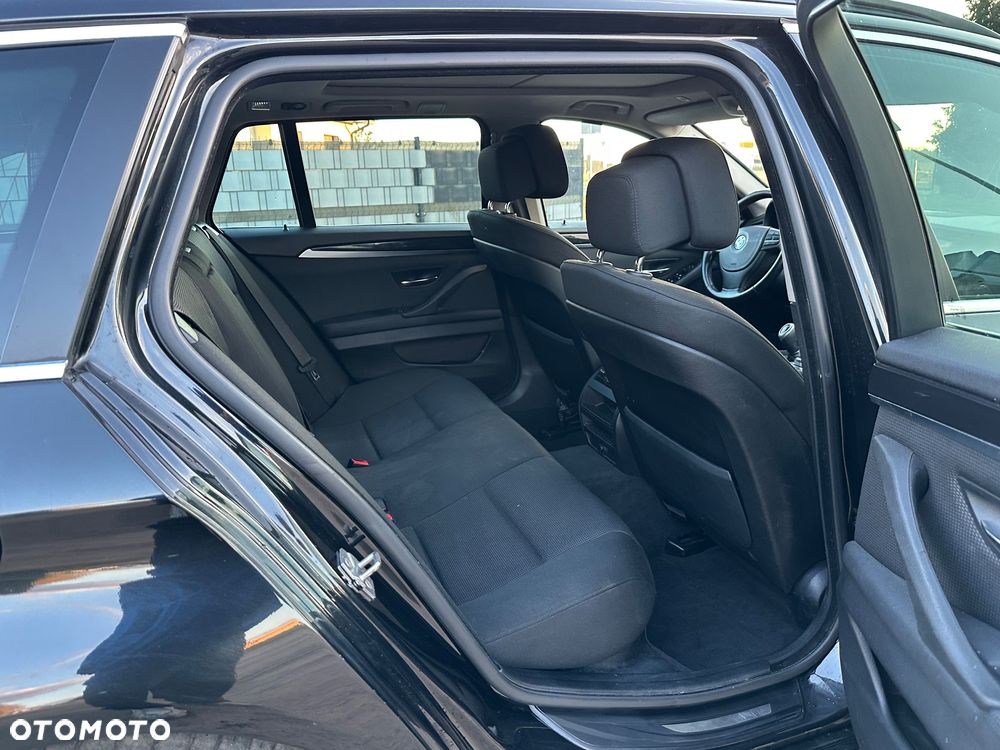 BMW Seria 5 520d Efficient Dynamics Edition - 14