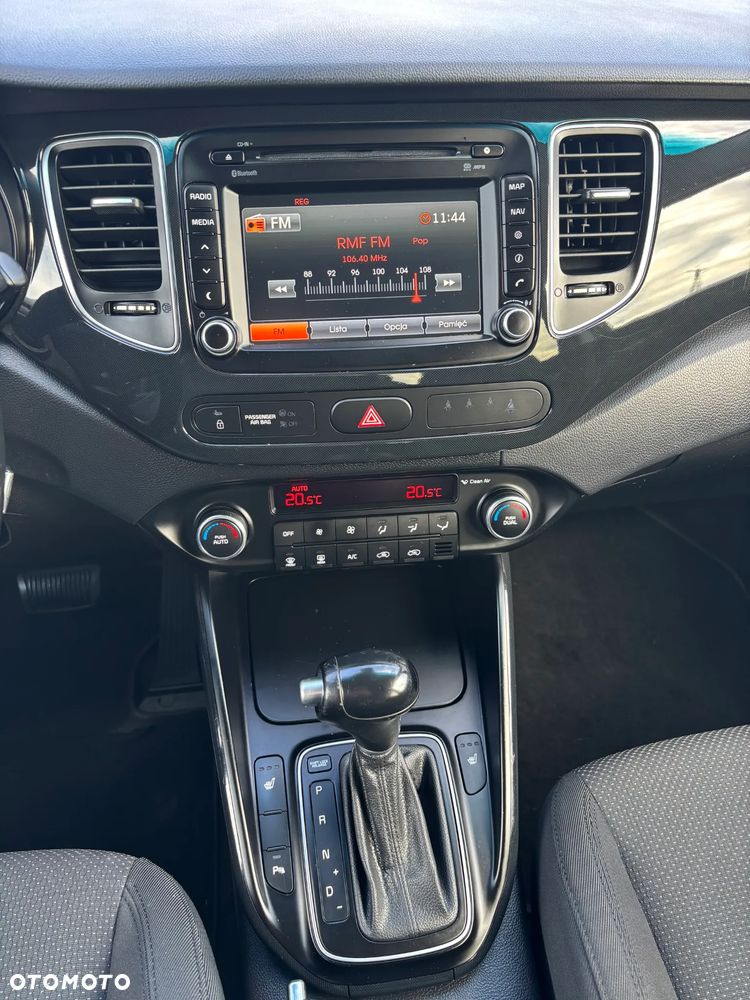 Kia Carens 1.7 CRDi 141 Dream Team Edition - 24