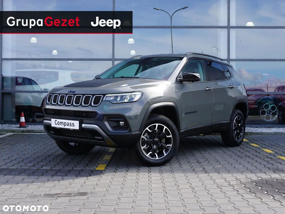 Jeep Compass - 12