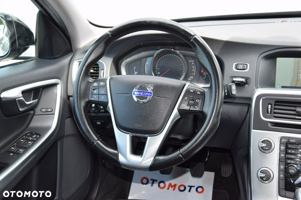 Volvo V60 Cross Country D3 Drive-E Summum - 19