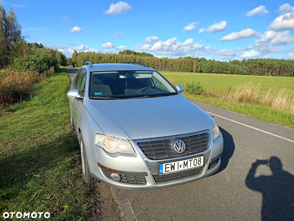 Volkswagen Passat 1.9 TDI Comfortline - 1