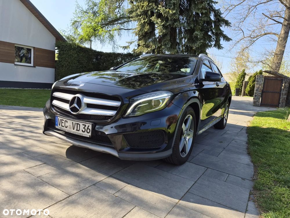 Mercedes-Benz GLA 200 AMG Line - 1