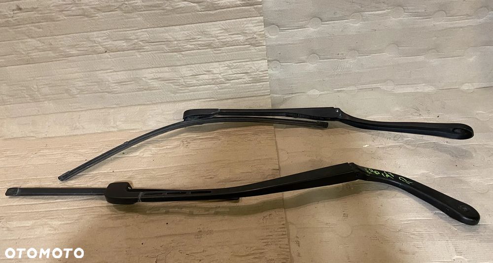 Ramiona wycieraczek BMW E90 lift OE - 1