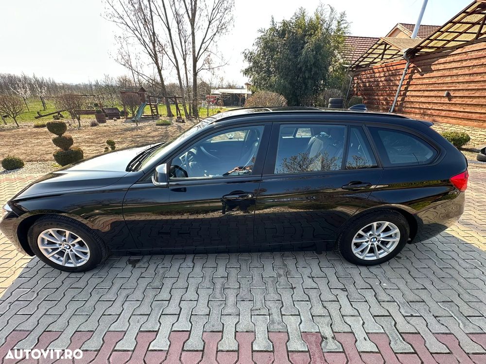 BMW Seria 3 318d Aut. - 12