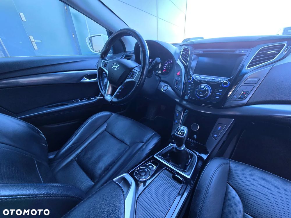 Hyundai i40 1.7 CRDi Premium - 17