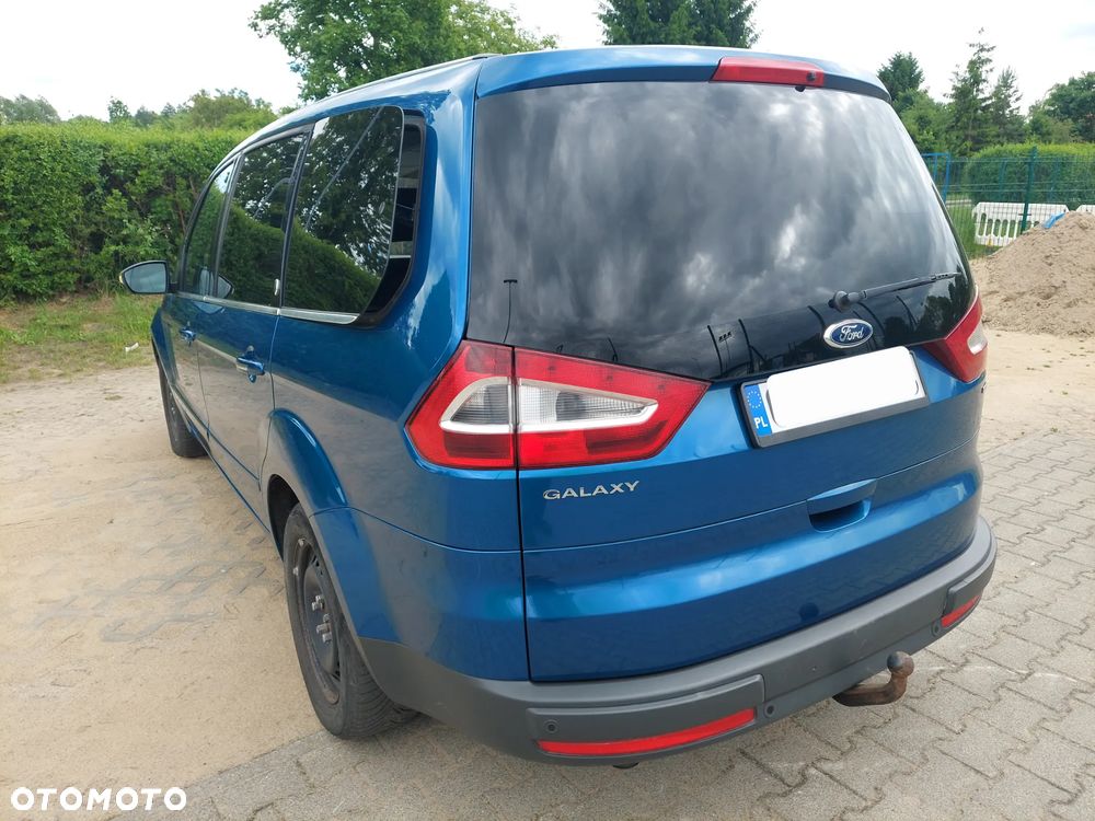 Ford Galaxy 2.0 TDCi Ghia - 8