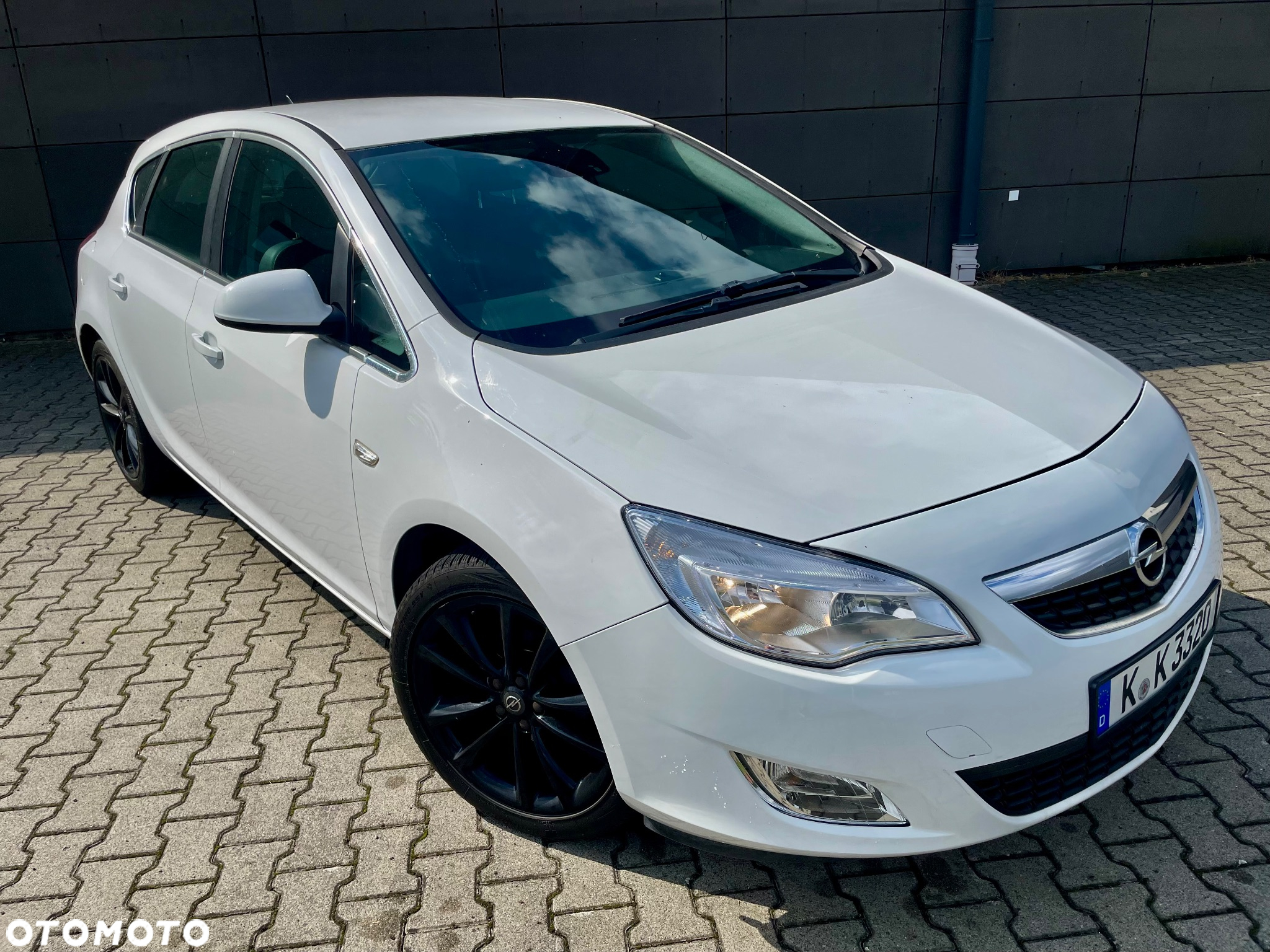 Opel Astra IV 1.4 T Cosmo - 6