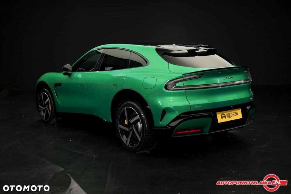 新品 xiaomi yu7 1:18 自動車合金モデル ジェムグリーン 新品 xiaomi