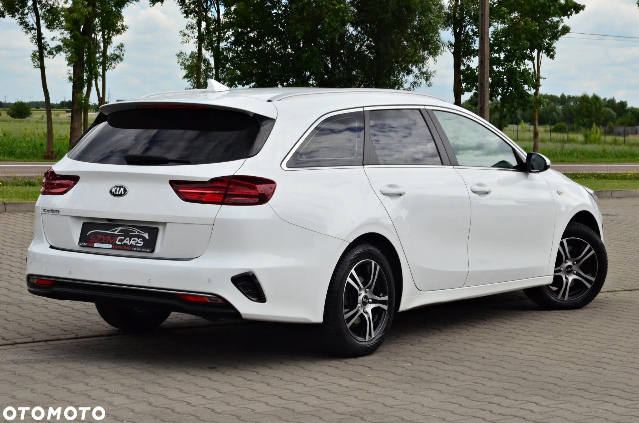 Kia Ceed - 23