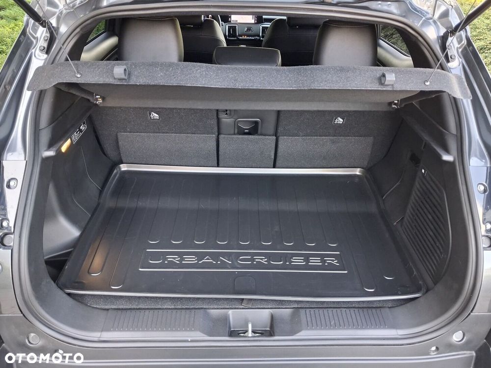 Toyota Urban Cruiser 61kWh Executive - 8