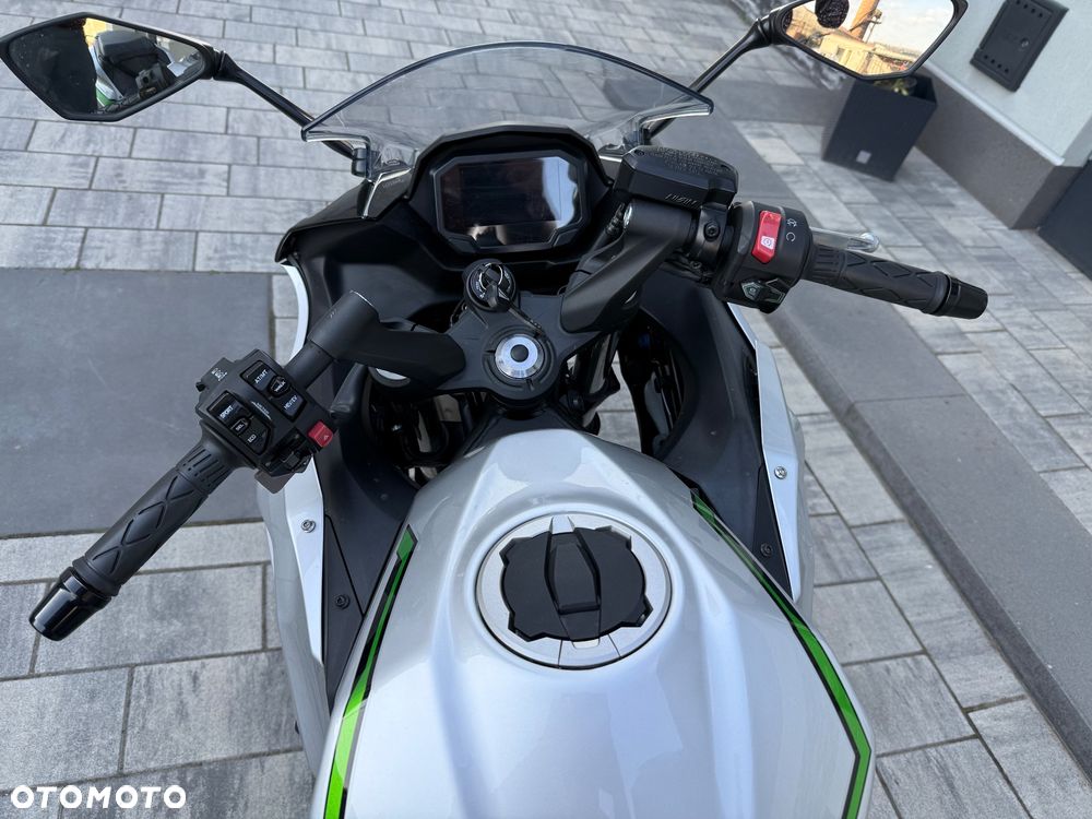 Kawasaki Ninja 500 - 12