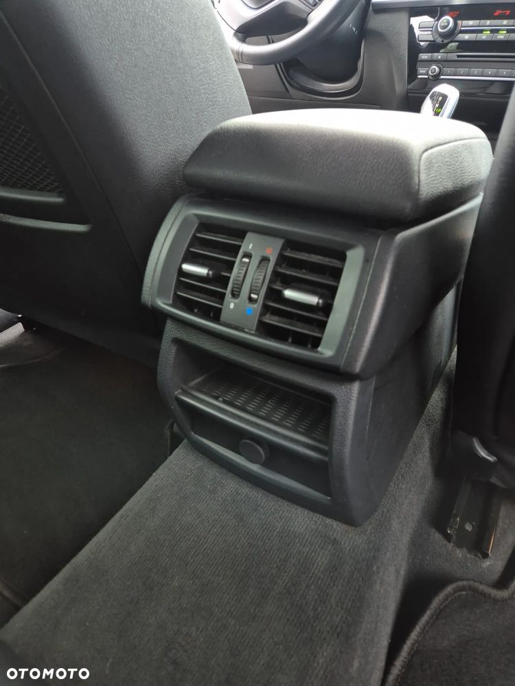 BMW X3 xDrive28i - 19