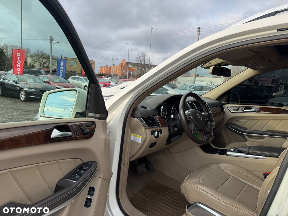 Mercedes-Benz GL 500 4Matic (BlueEFFICIENCY) 7G-TRONIC - 6