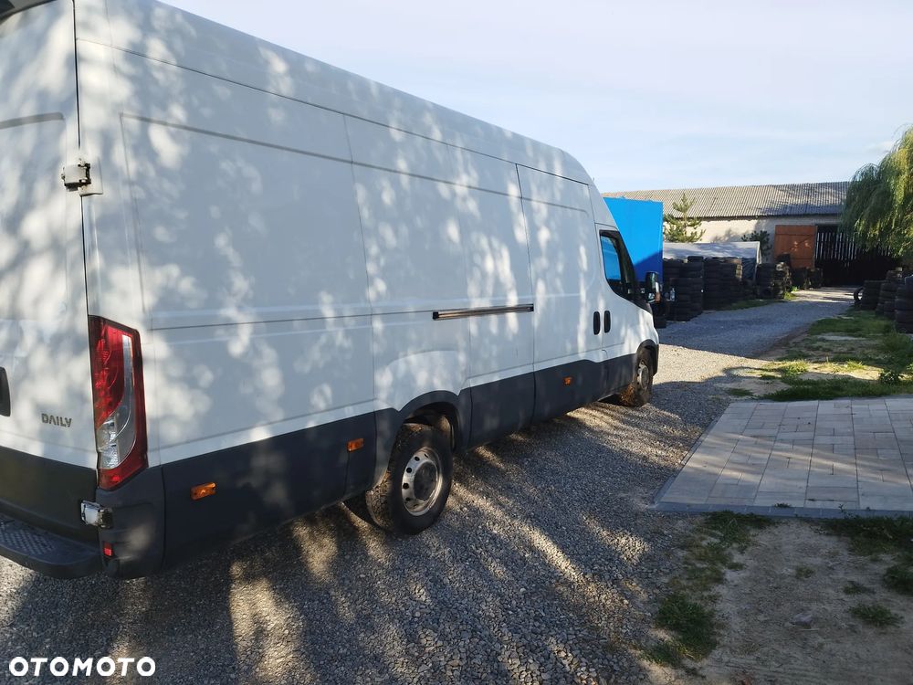 Iveco Furgon - 10