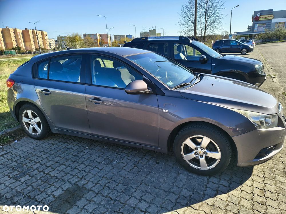 Chevrolet Cruze - 5
