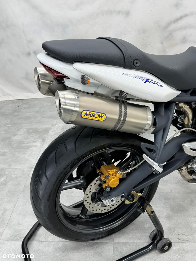 Triumph Street Triple - 21