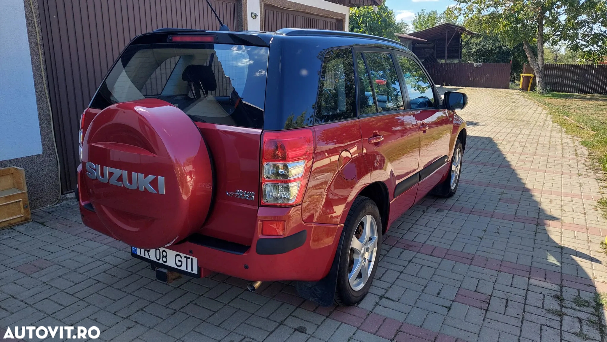 Suzuki Grand Vitara 1.9 DDiS Comfort DPF - 2