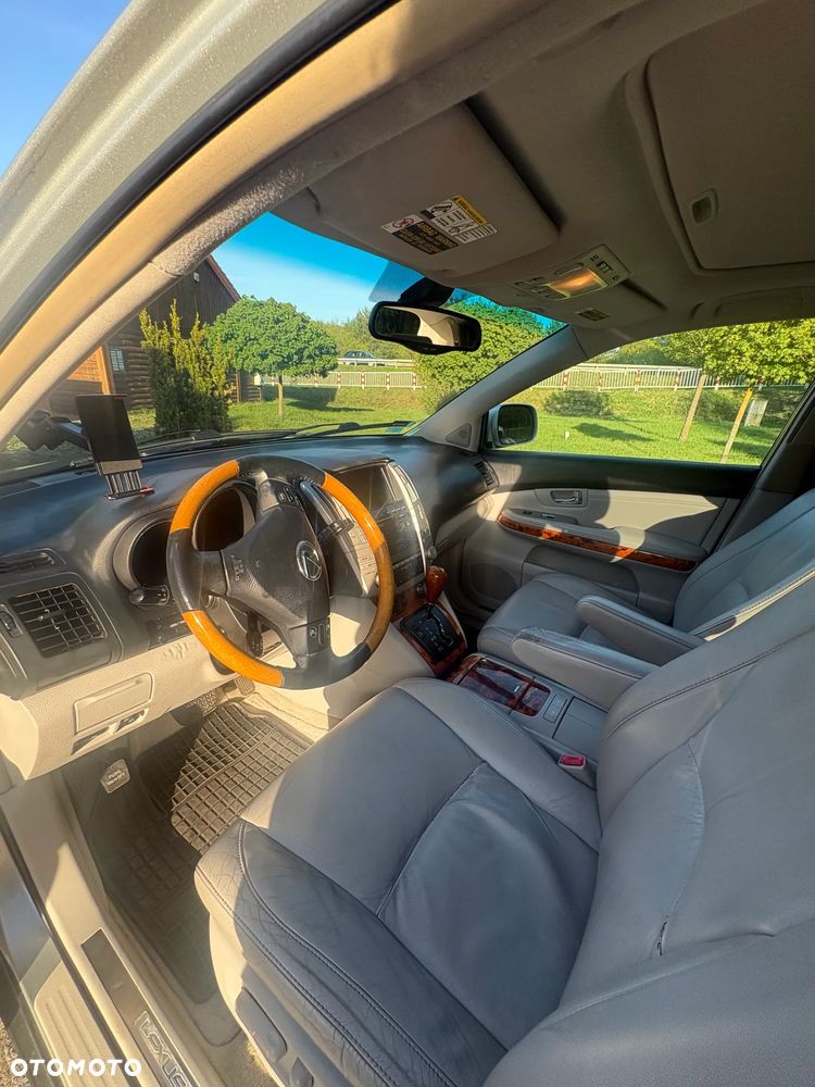 Lexus RX Lux - 3