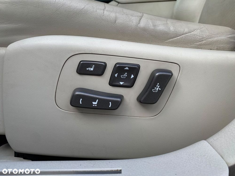 Lexus LS - 37