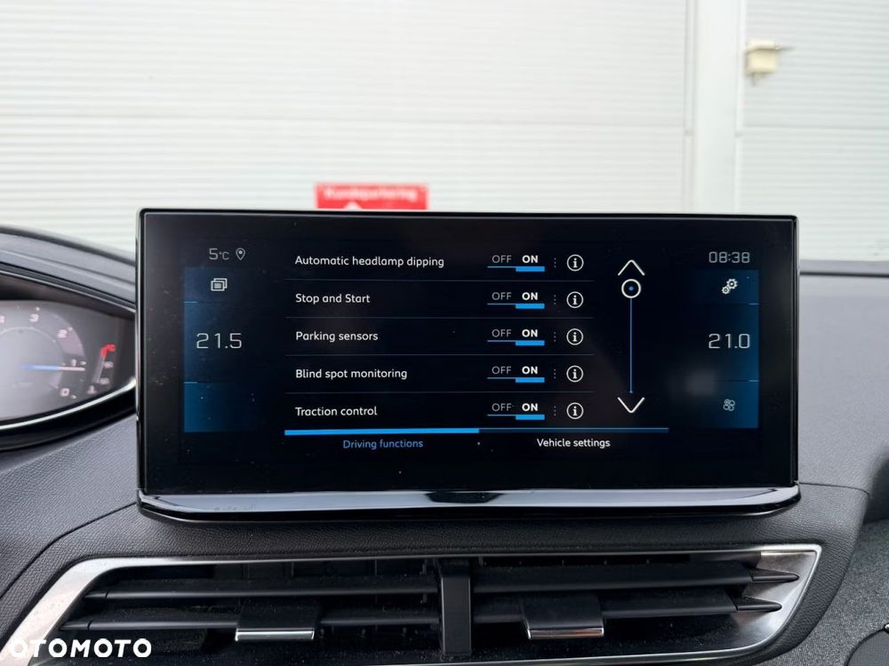 Peugeot 5008 BlueHDi 130 EAT8 Allure - 20