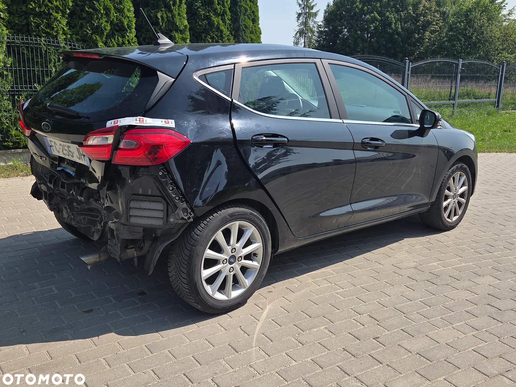Ford Fiesta 1.0 EcoBoost S&S TITANIUM X - 4