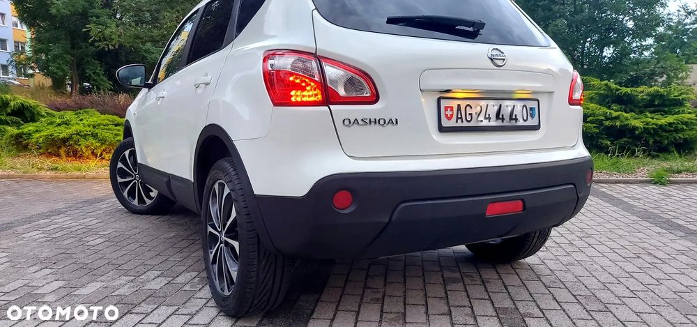 Nissan Qashqai 1.6 360 - 12