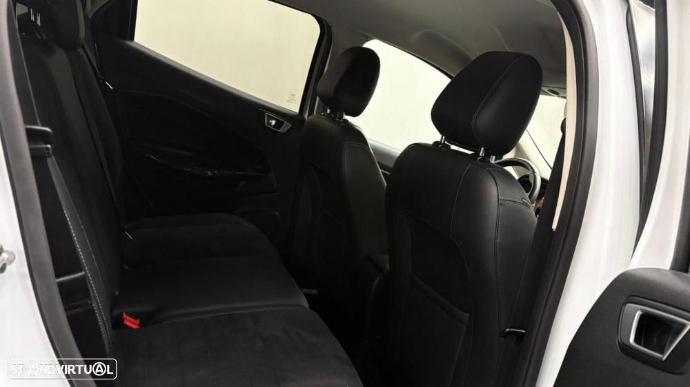 Ford EcoSport 1.0 EcoBoost ST-Line Black Edition - 37