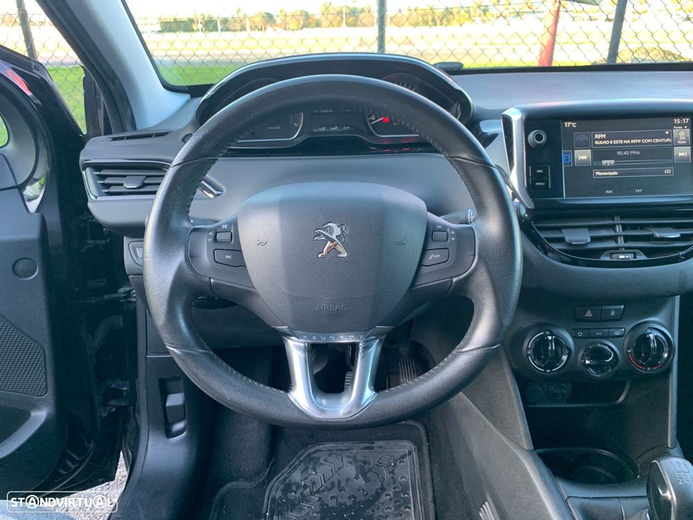 Peugeot 208 1.2 PureTech Allure - 24