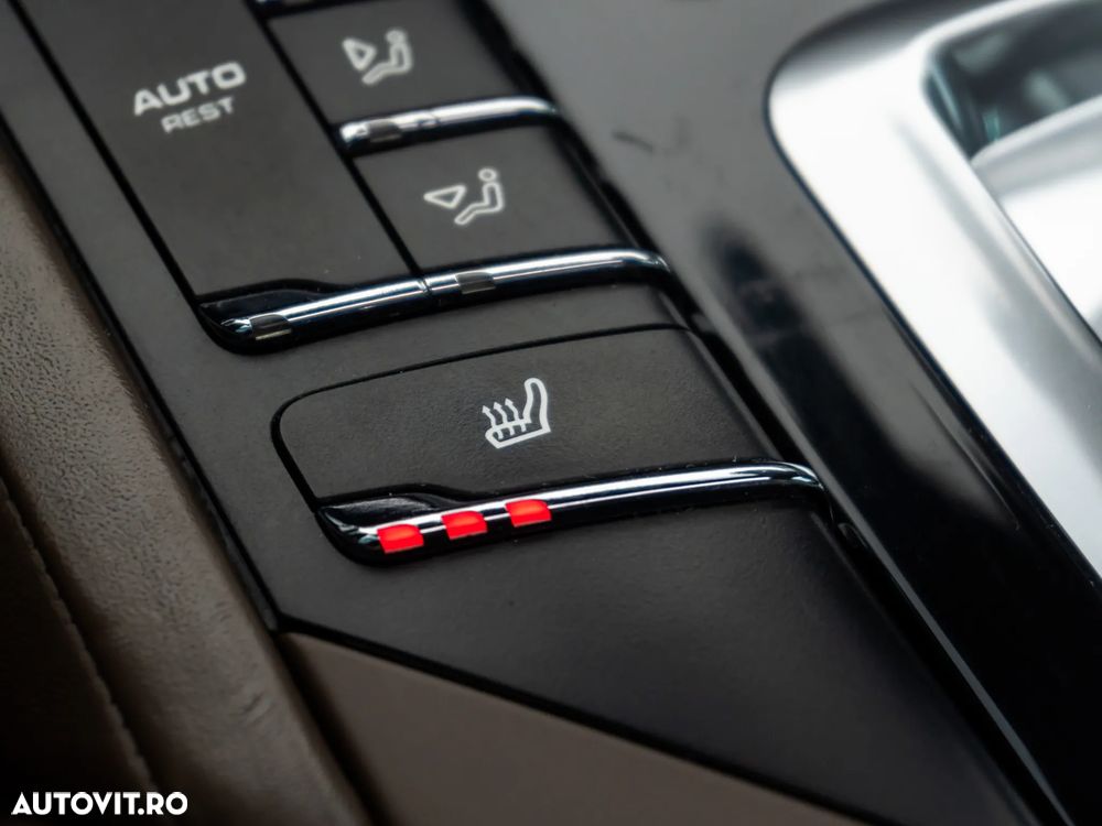 Porsche Cayenne Tiptronic S - 26