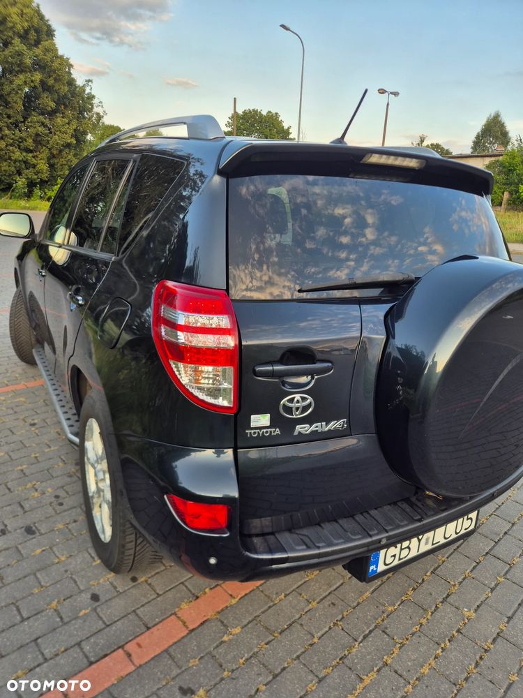 Toyota RAV4 - 5