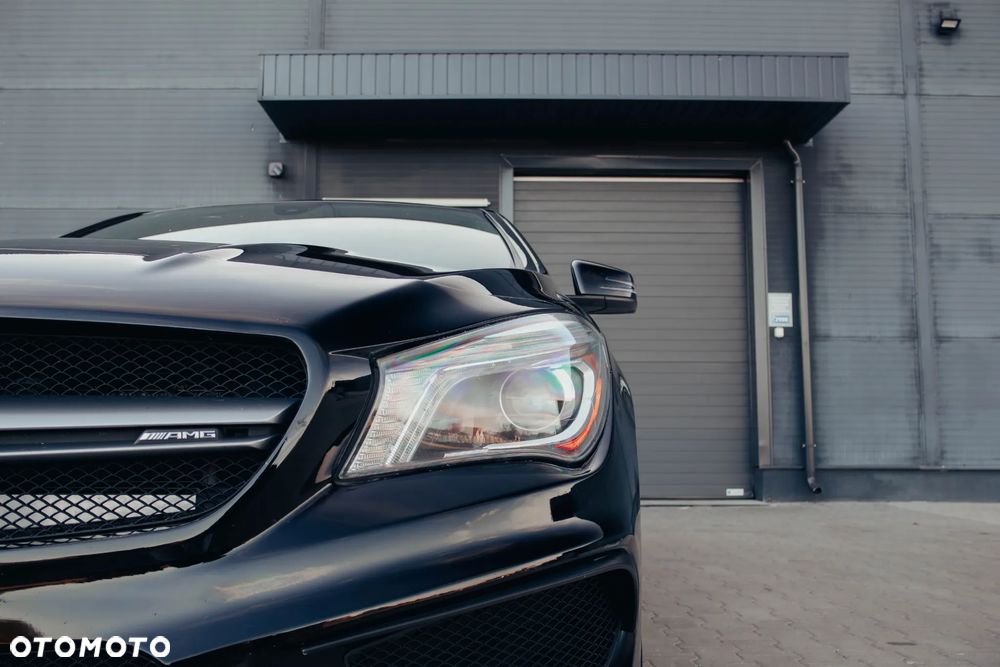 Mercedes-Benz CLA 45 AMG 4Matic 7G-DCT - 3