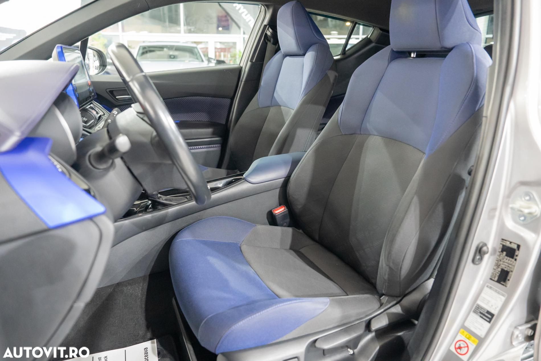Toyota C-HR 1.8 HSD 4x2 CVT C-ult LED - 6