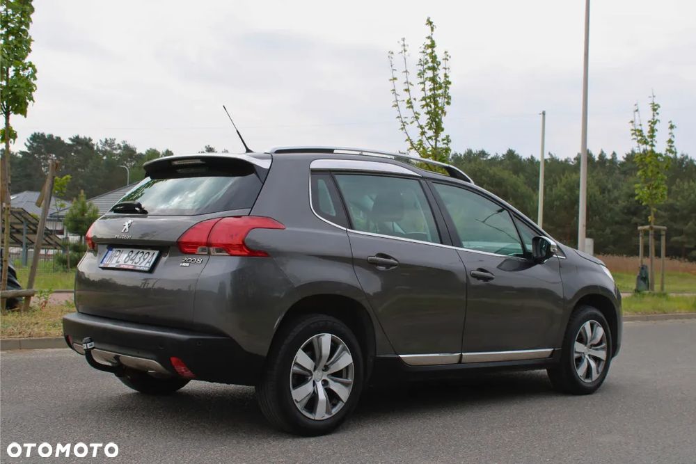 Peugeot 2008 1.6 e-HDi Allure S&S - 8