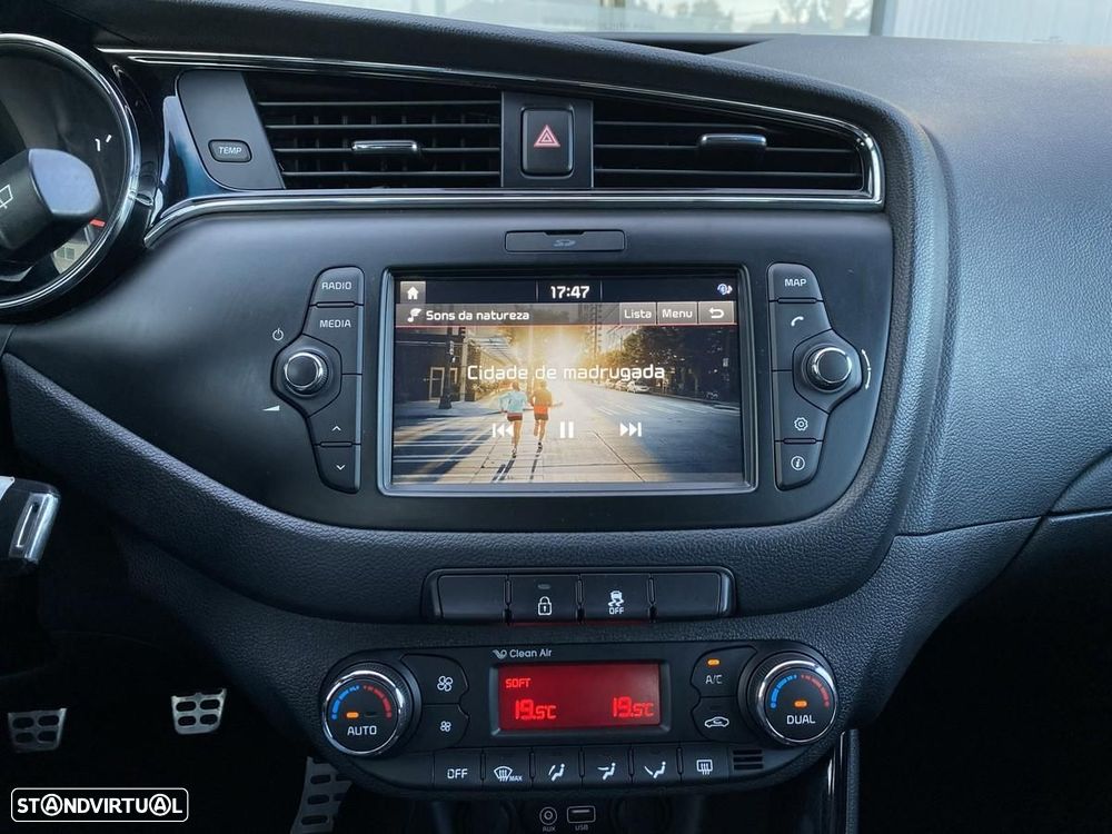 Kia Ceed 1.6 CRDi GT Line - 21