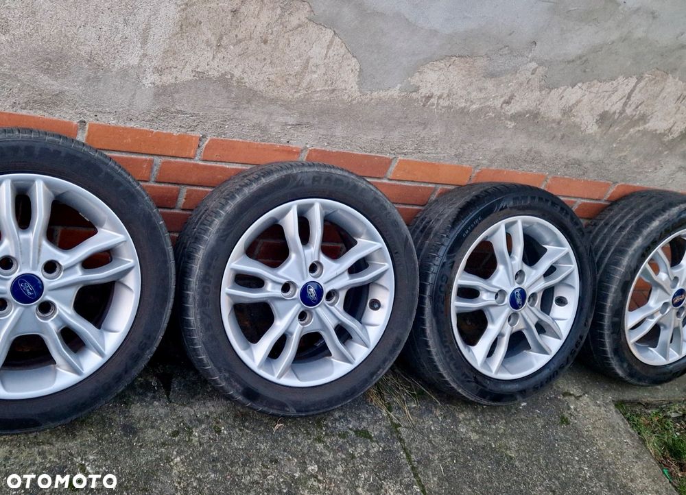 Ford Fiesta 1.0 EcoBoost STart-Stop Titanium - 11