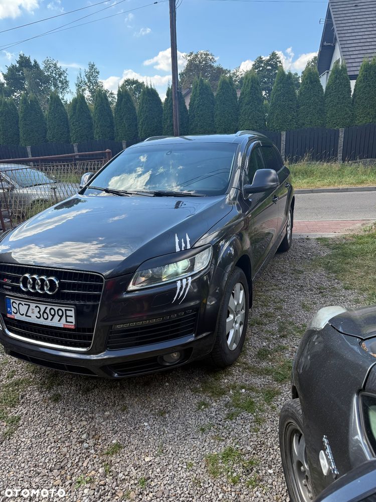 Audi Q7 - 4