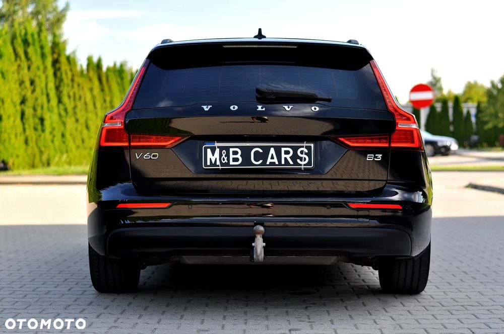 Volvo V60 B3 B DKG Momentum Pro - 11